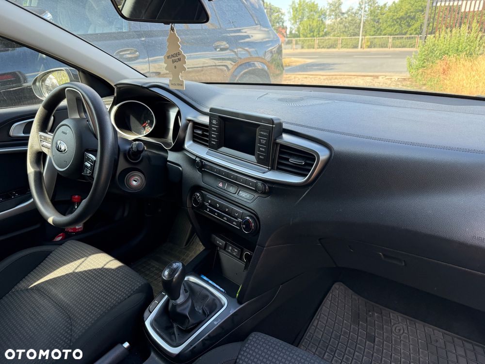 Kia Ceed 1.4 M - 10