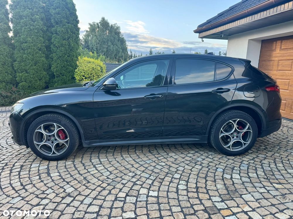 Alfa Romeo Stelvio - 5