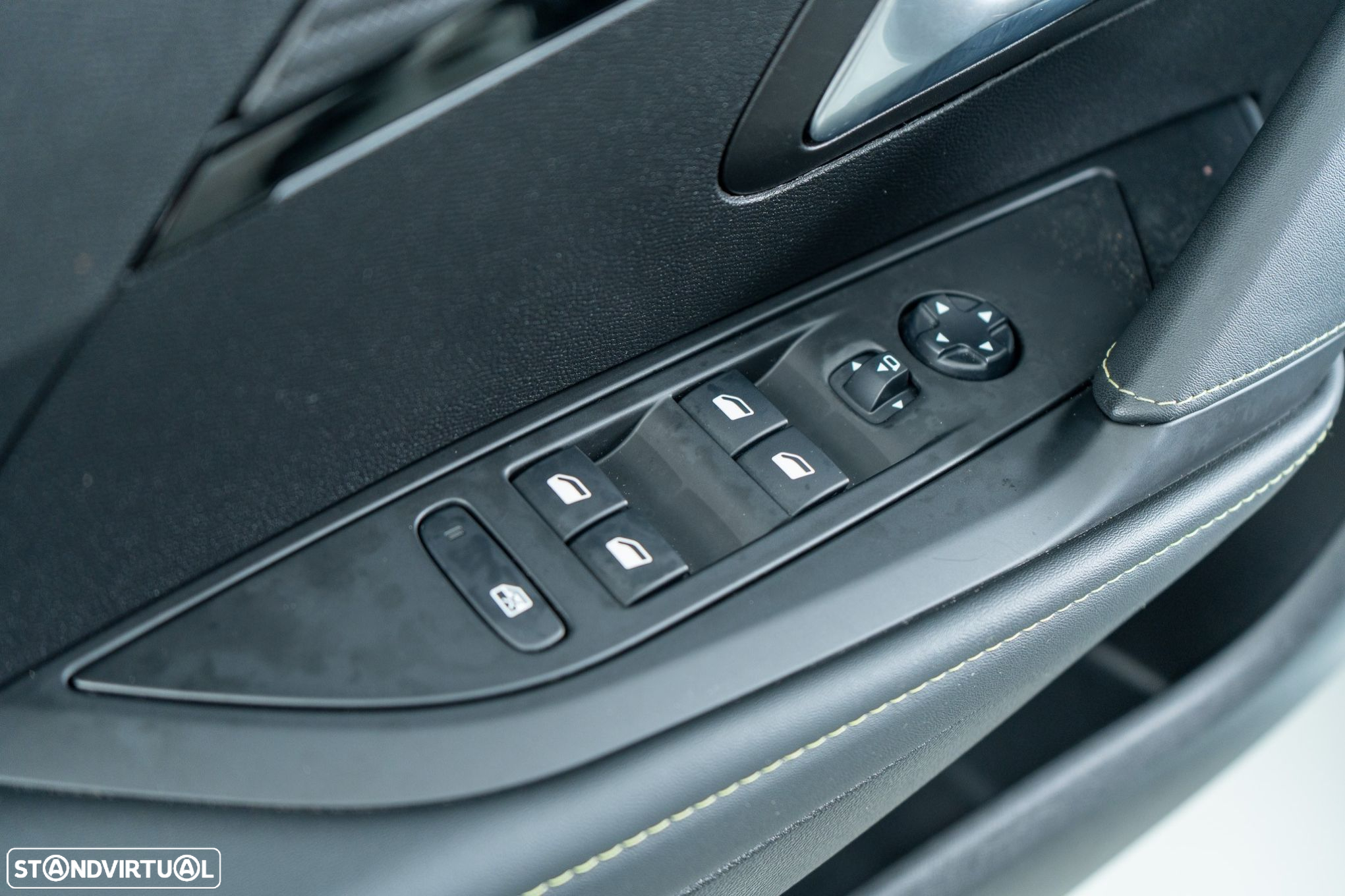 Peugeot e-208 50 kWh GT Line - 21