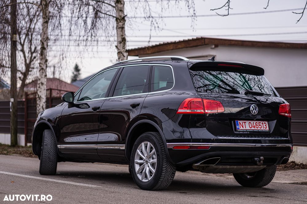 Volkswagen Touareg 3.0 V6 TDI BMT - 3