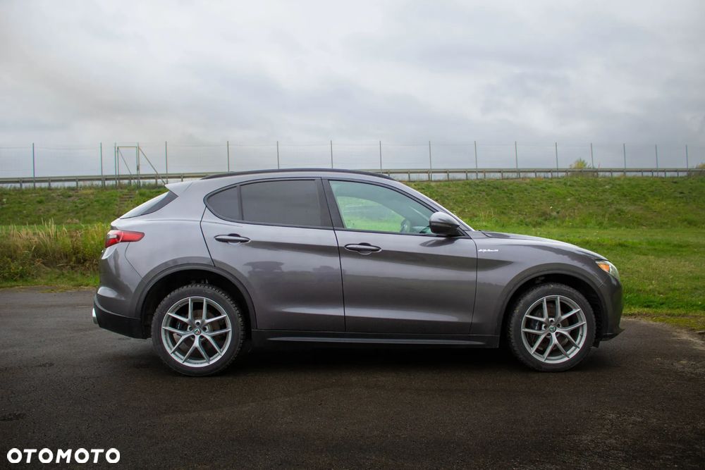 Alfa Romeo Stelvio - 6