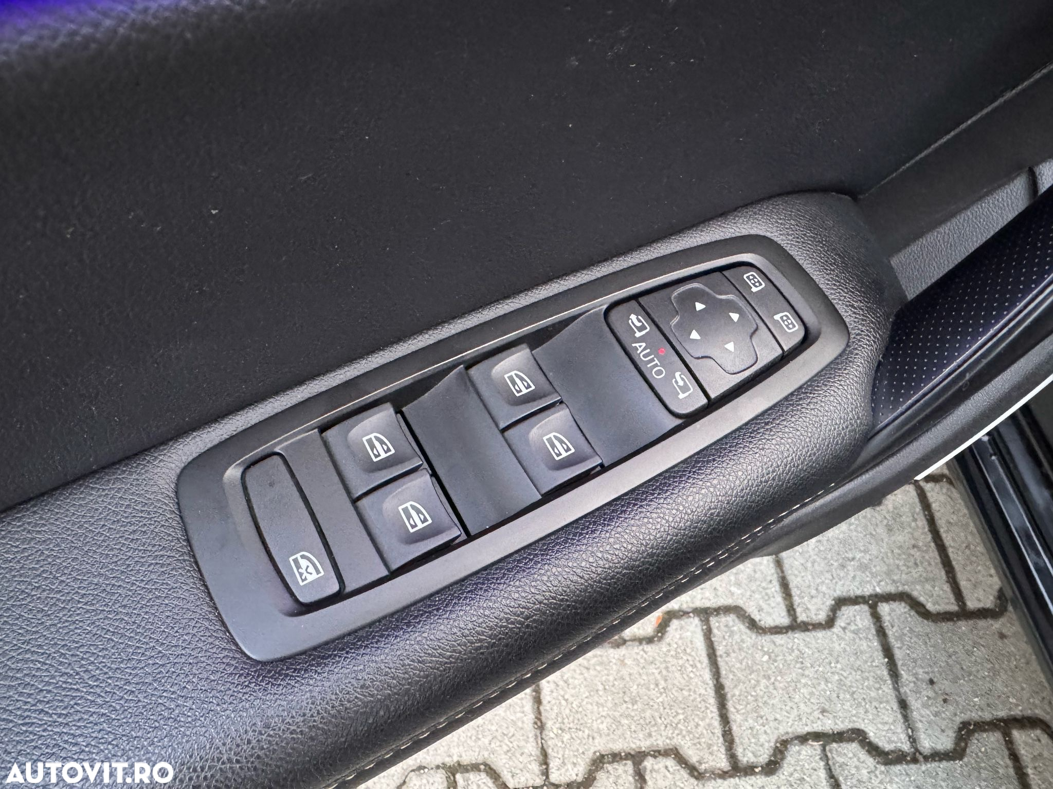 Renault Megane Energy dCi Intens - 8