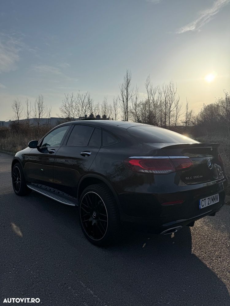 Mercedes-Benz GLC Coupe 300 de 4MATIC - 10