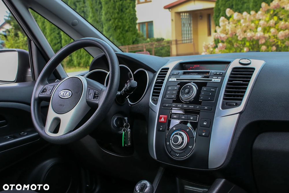 Kia Venga 1.4 L - 35