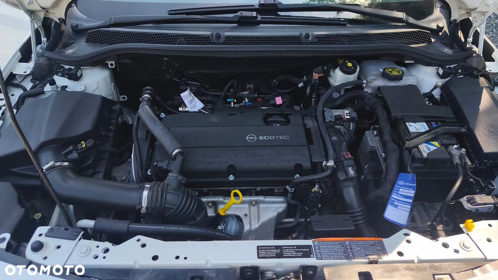 Opel Astra 1.6 T Sport - 24