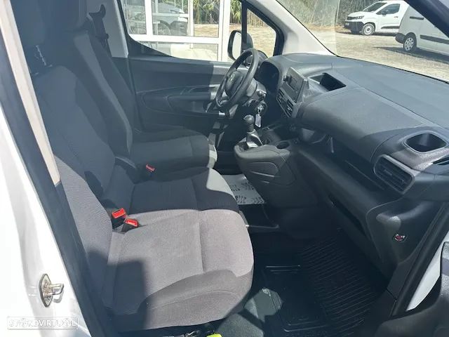 Toyota PROACE CITY 3 LUG. - 13