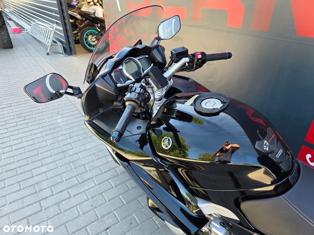 Yamaha FJR - 22