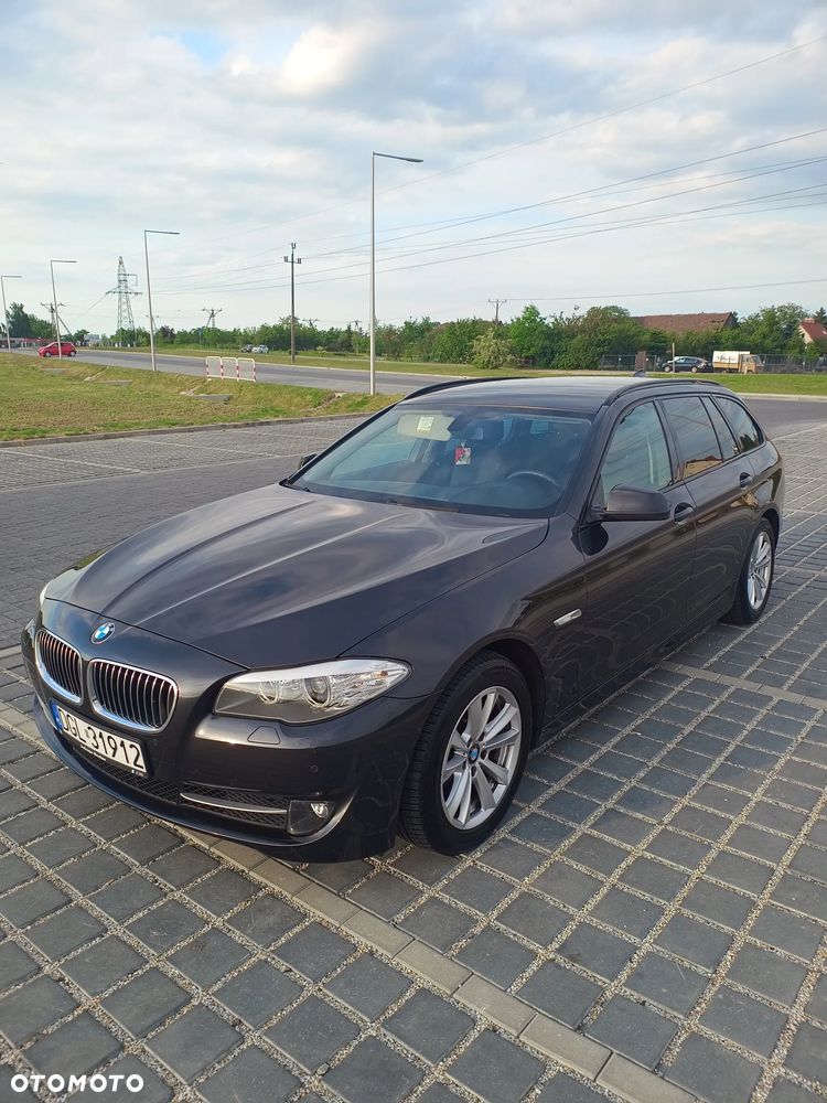 BMW Seria 5 520d xDrive - 3