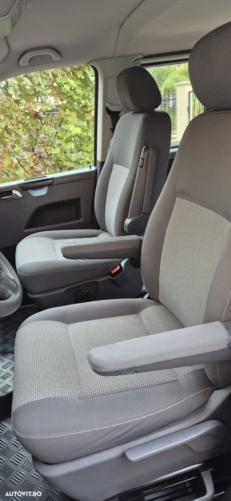 Volkswagen Caravelle - 17