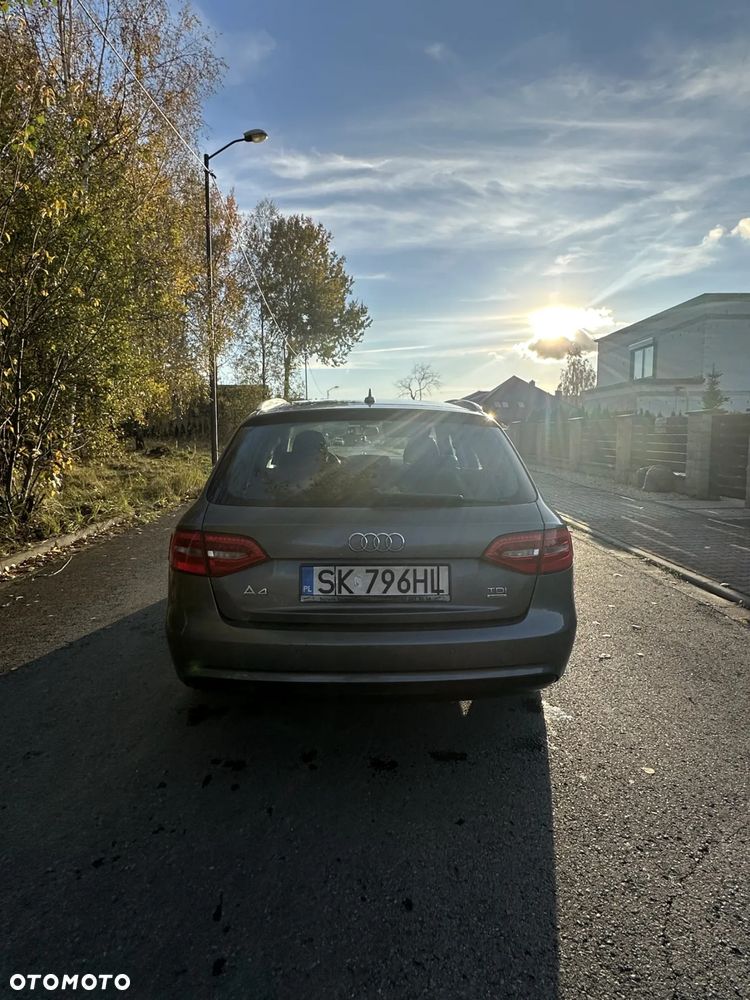 Audi A4 Avant 2.0 TDI DPF quattro Ambition - 6