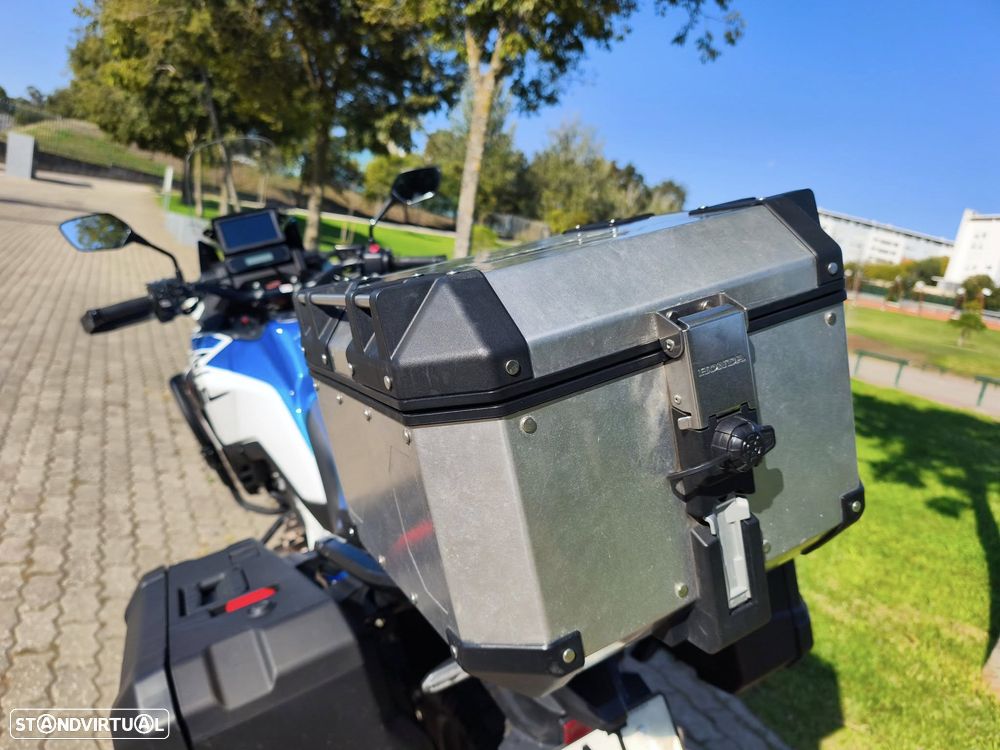 Honda Africa Twin 1100 - 6