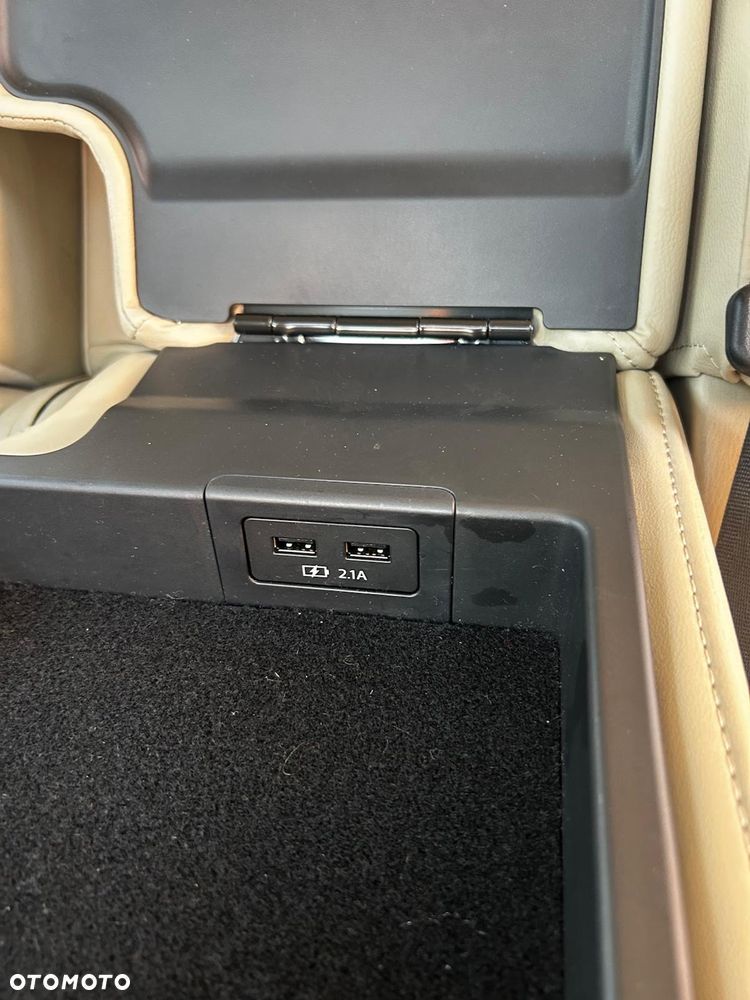 Mazda CX-9 - 12
