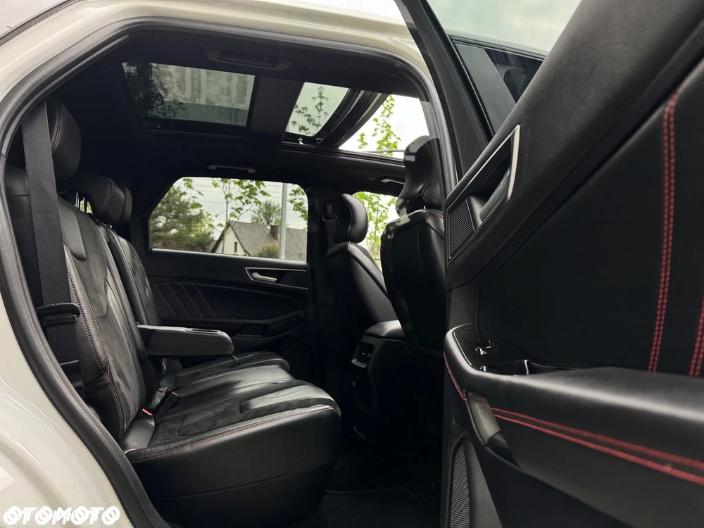 Ford Edge 2.0 EcoBlue Bi-Turbo 4x4 ST-LINE - 33