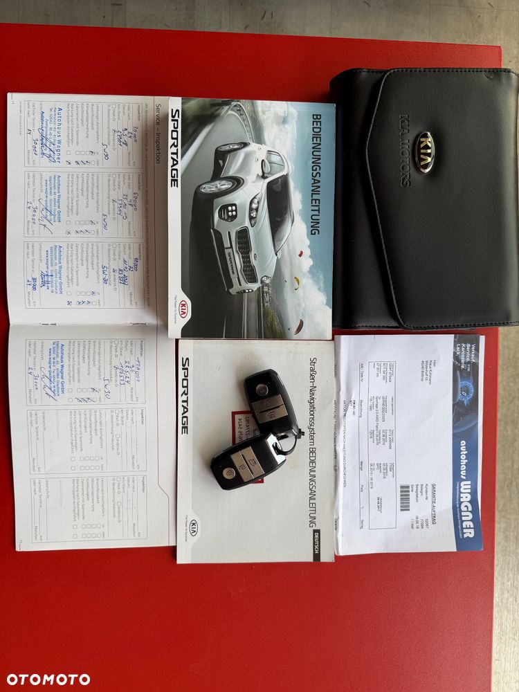 Kia Sportage 2,0 CRDI AWD Platinum - 32