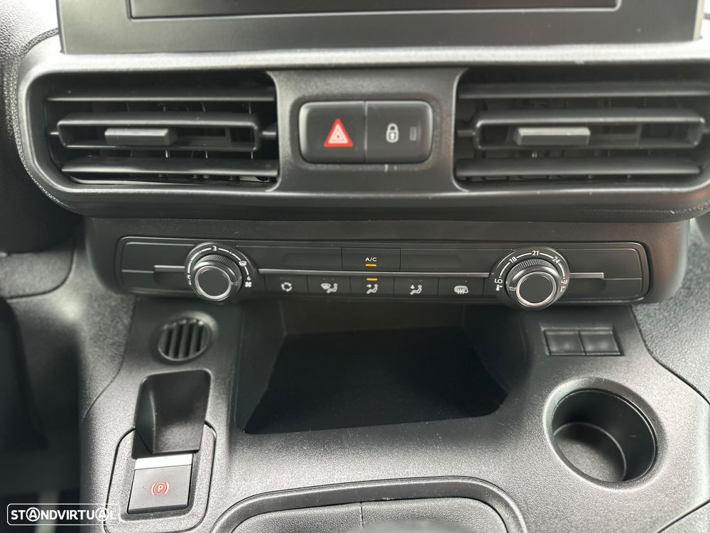 Toyota ProAce City 1.5 D L1 - 18