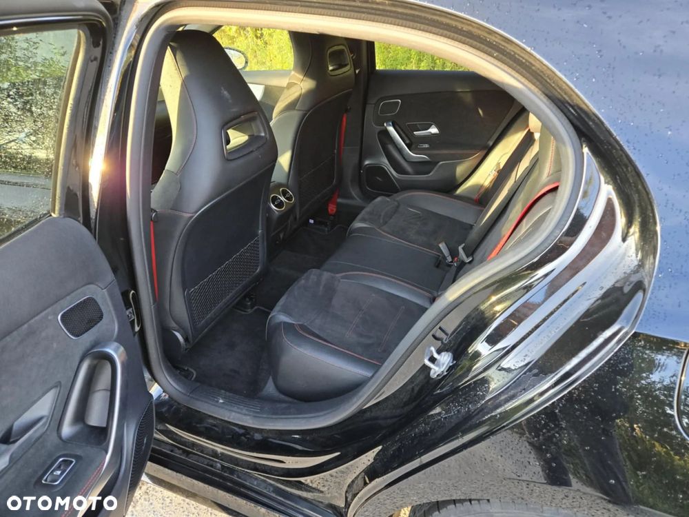 Mercedes-Benz Klasa A 35 AMG 4-Matic 7G-DCT - 4