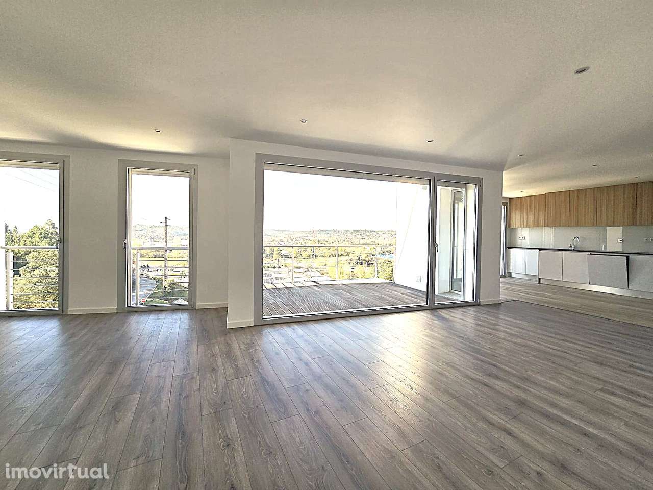 Apartamento T4 Novo || Edifício Marquês || Pombal - Grande imagem: 2/30