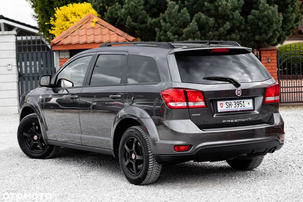 Fiat Freemont 2.0 Multijet 16V DPF Automatik Allrad Black Code - 11