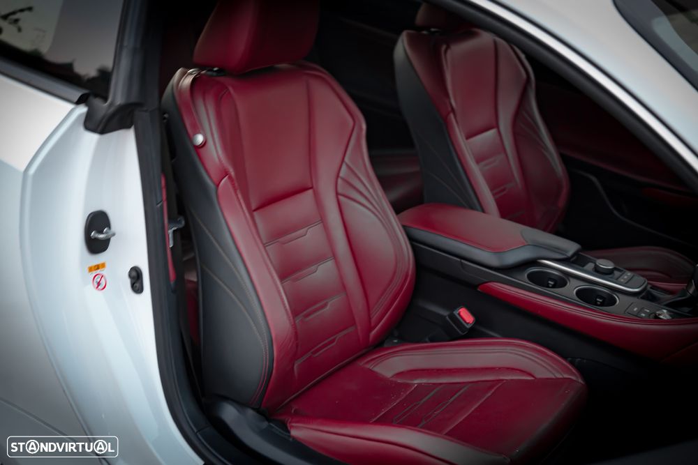 Lexus RC 300h F Sport+ - 45