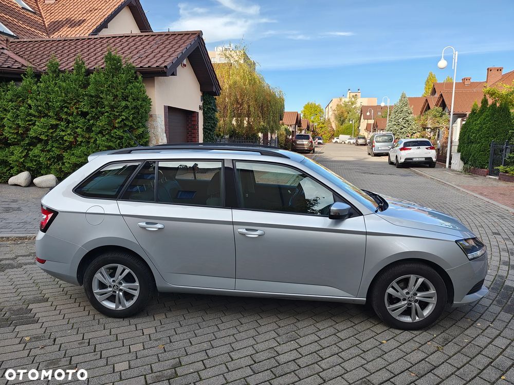 Skoda Fabia 1.0 TSI Ambition Plus - 6