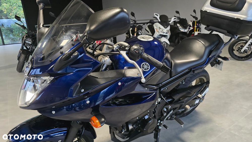 Yamaha XJ - 4