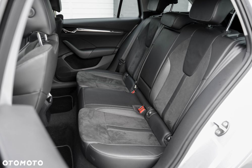 Skoda Octavia 2.0 TDI DSG First Edition - 19