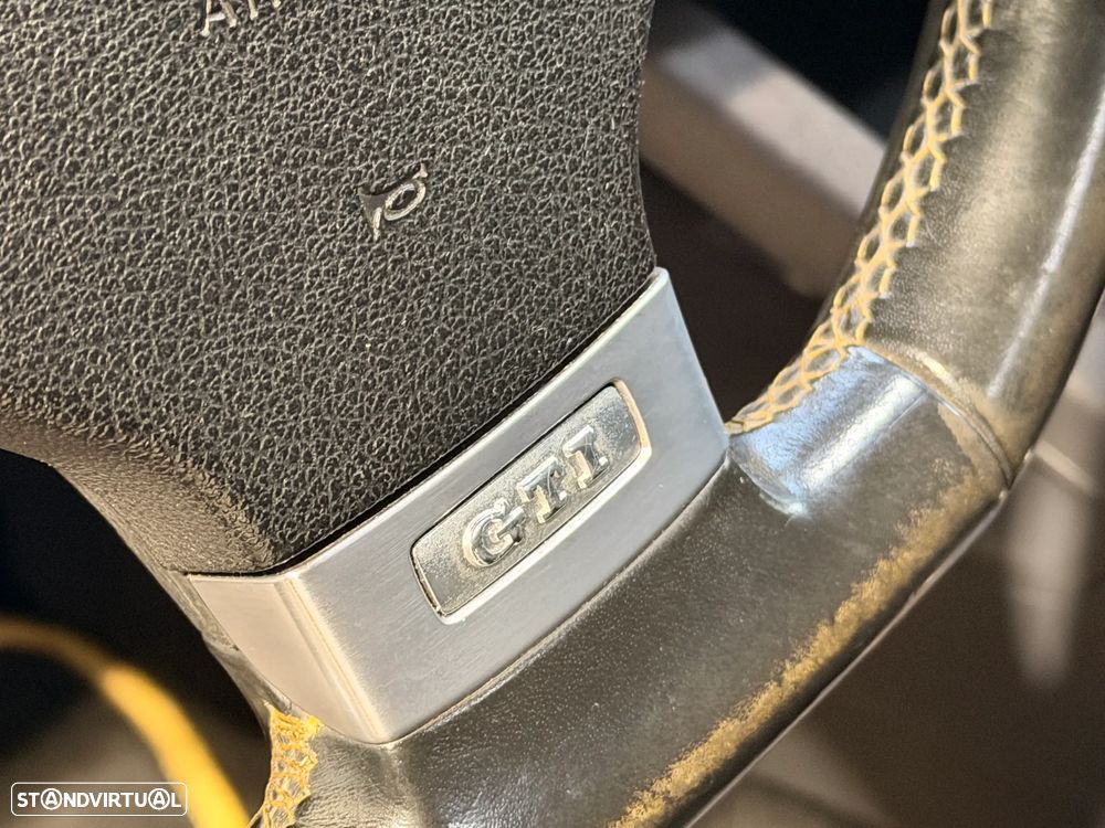 VW Golf 2.0 GTi DSG Pirelli - 21