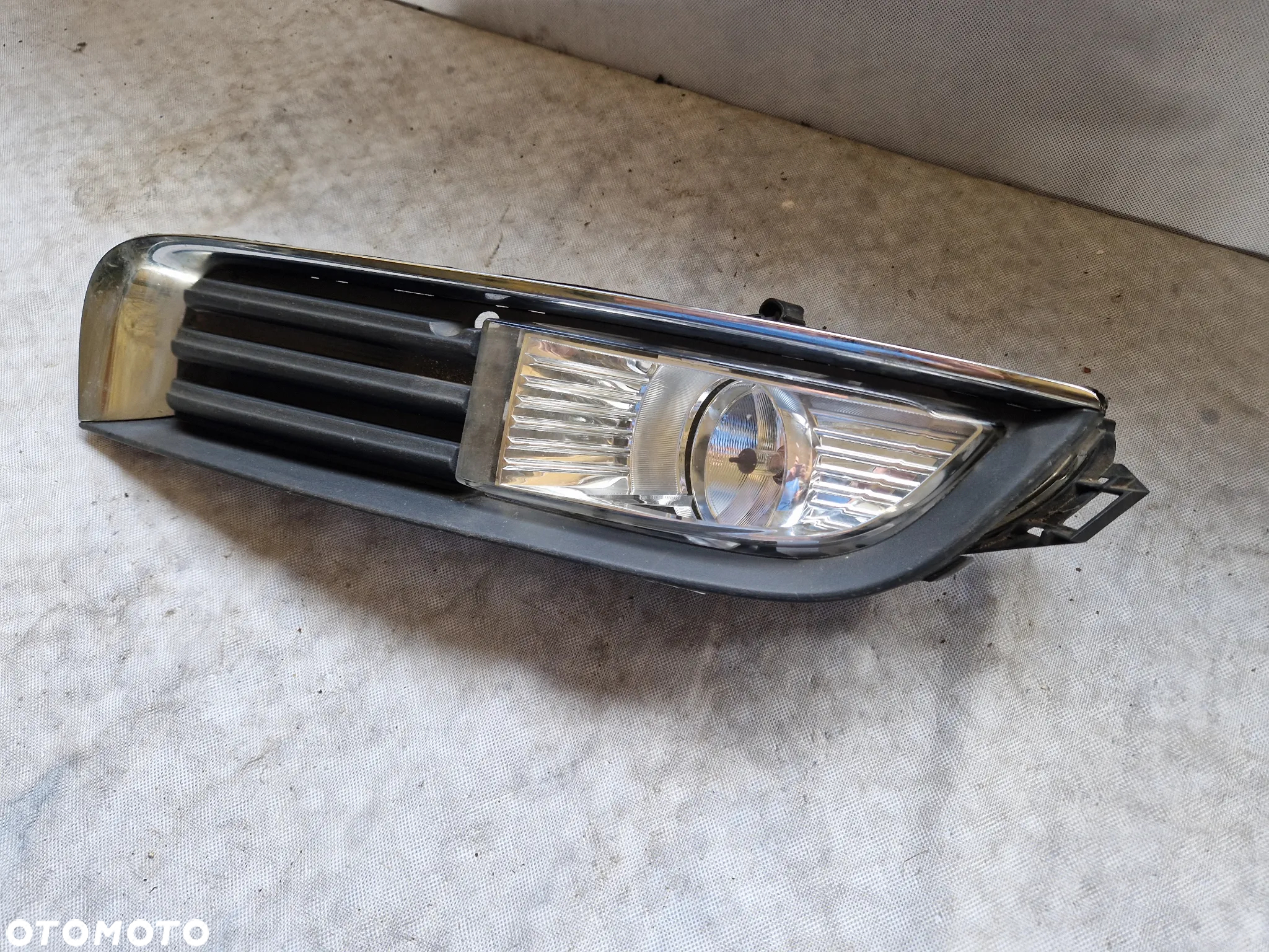 Opel Insignia A Kratka Zderzaka Prawa Halogen Prawy - 2