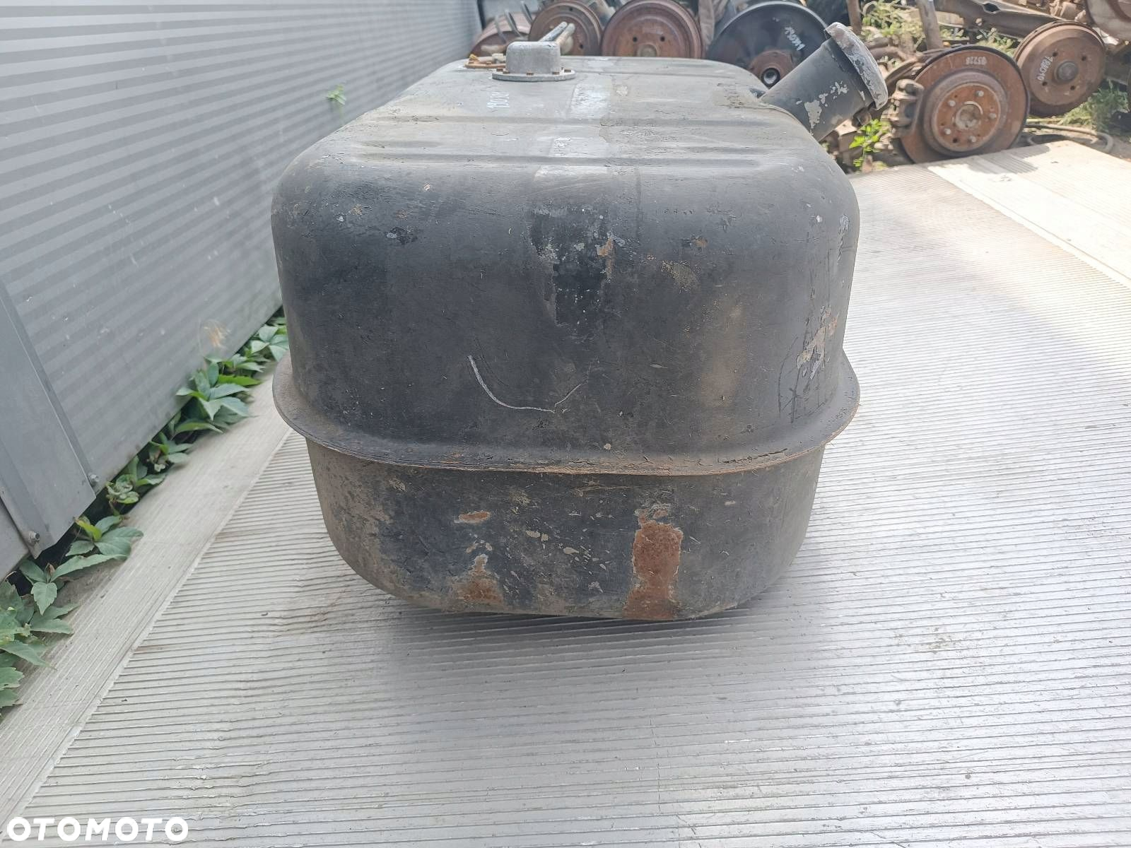 BAK ZBIORNIK PALIWA METALOWY 180L 85X50X43 - 3