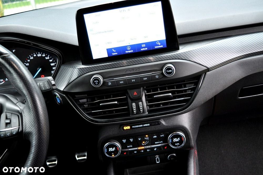 Ford Focus 1.5 EcoBlue Start-Stopp-System ST-LINE DESIGN - 21