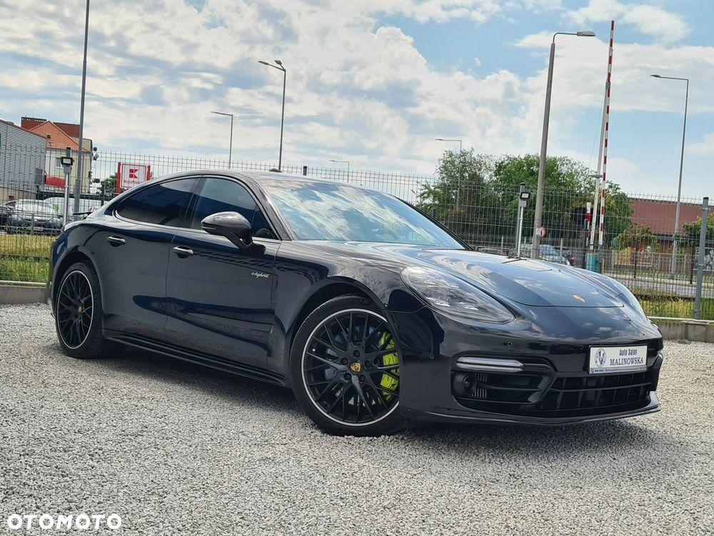 Porsche Panamera 4S E-Hybrid - 4