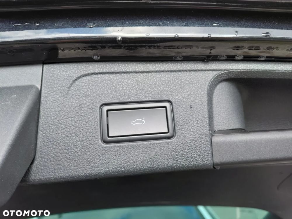 Volkswagen Passat Variant 1.6 TDI (BlueMotion Technology) Comfortline - 13