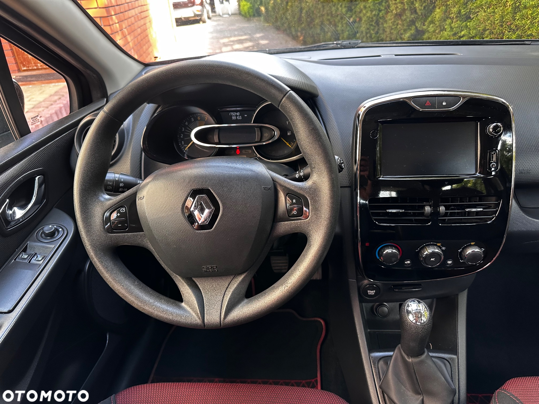 Renault Clio - 20