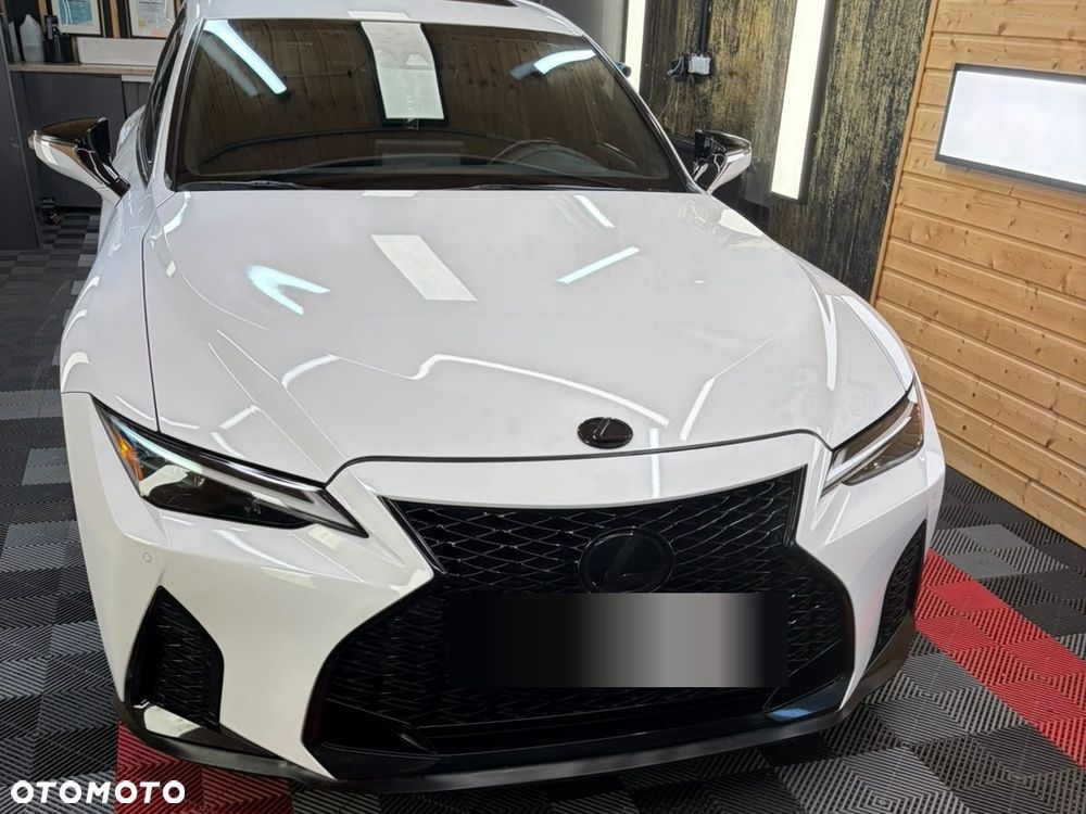Lexus IS - 16