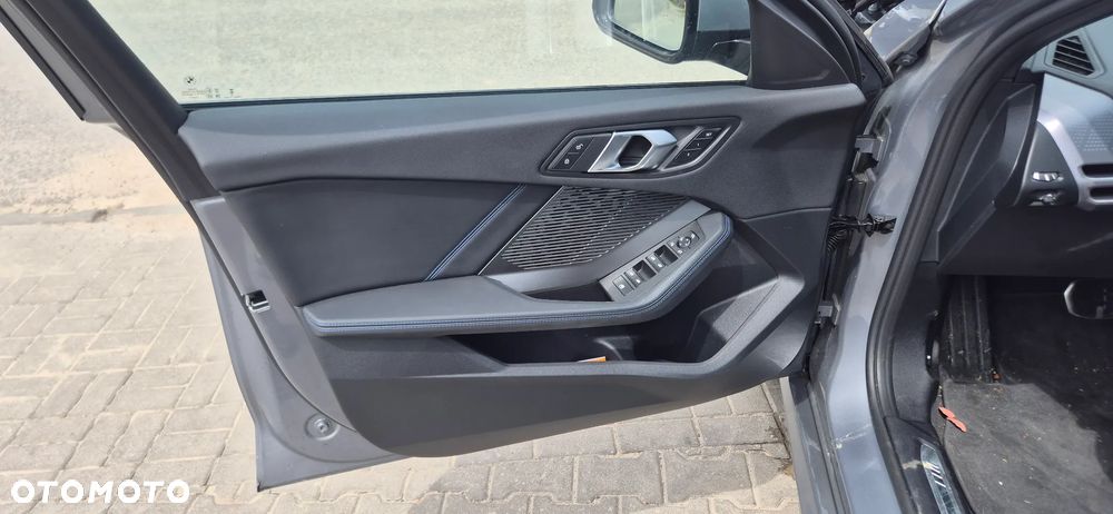 BMW Seria 1 - 38