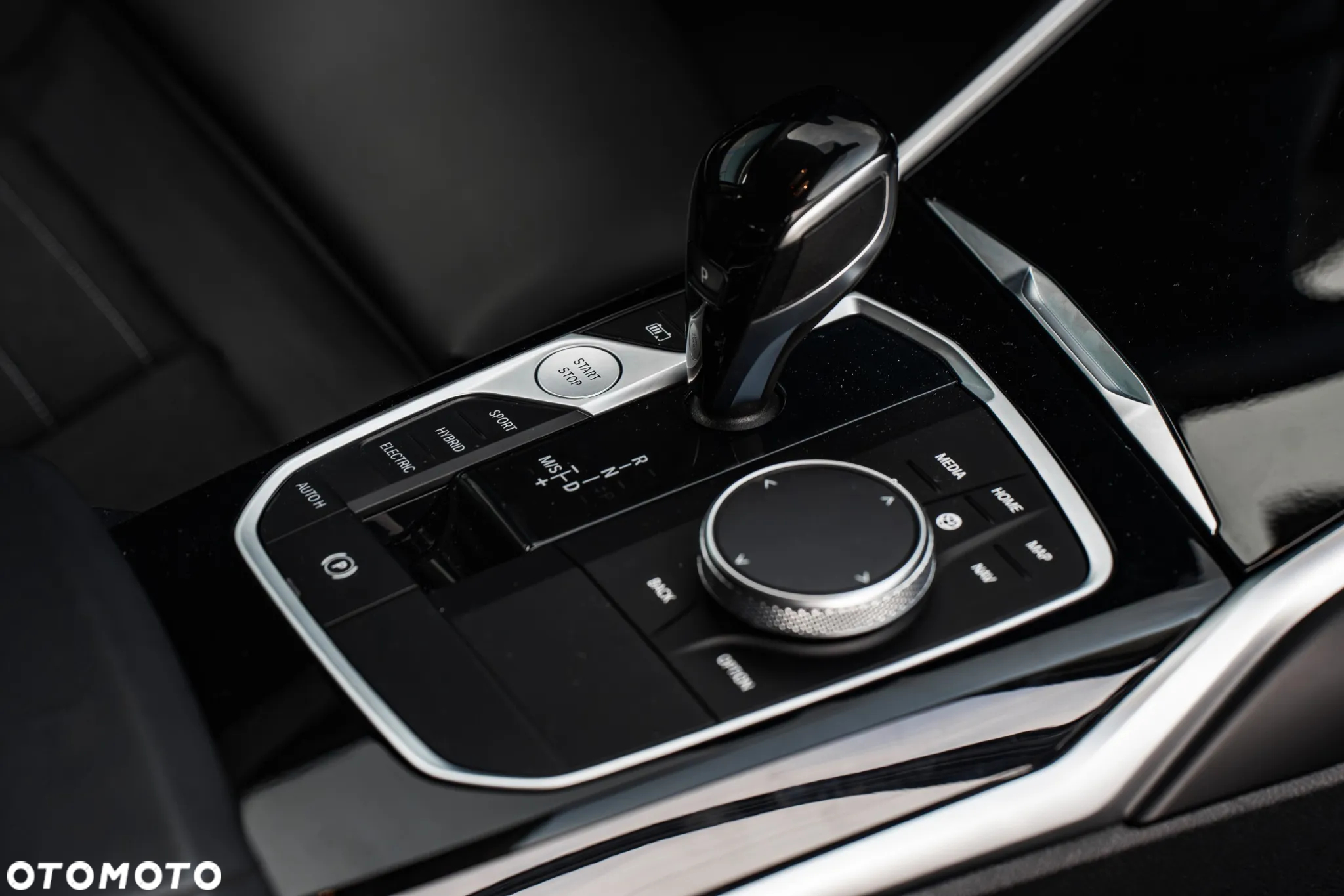 BMW Seria 3 320e xDrive Sport Line - 29