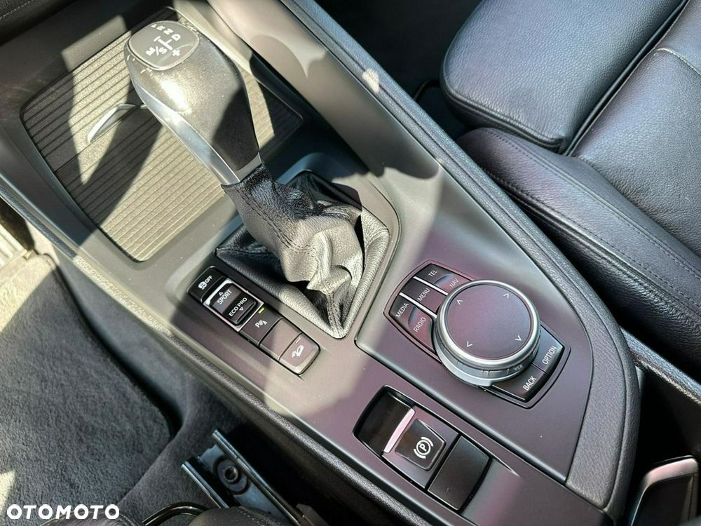 BMW X1 xDrive25i Advantage - 24