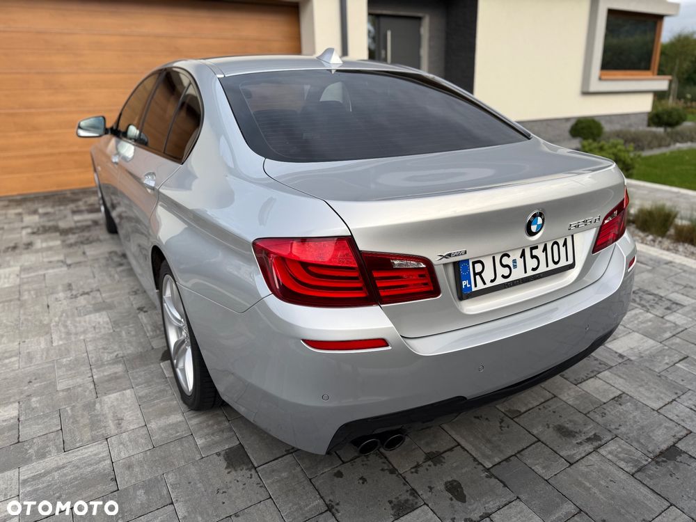 BMW Seria 5 525d xDrive - 18