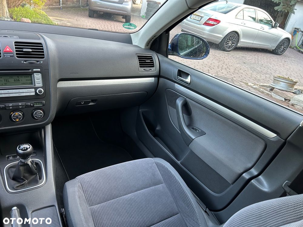 Volkswagen Golf 1.9 TDI DPF Comfortline - 19