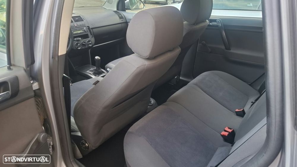 VW Polo 1.4 TDi Confortline - 12
