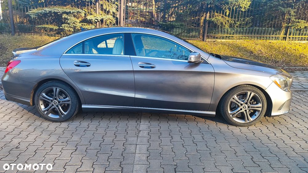 Mercedes-Benz CLA 250 4Matic 7G-DCT Sport - 5