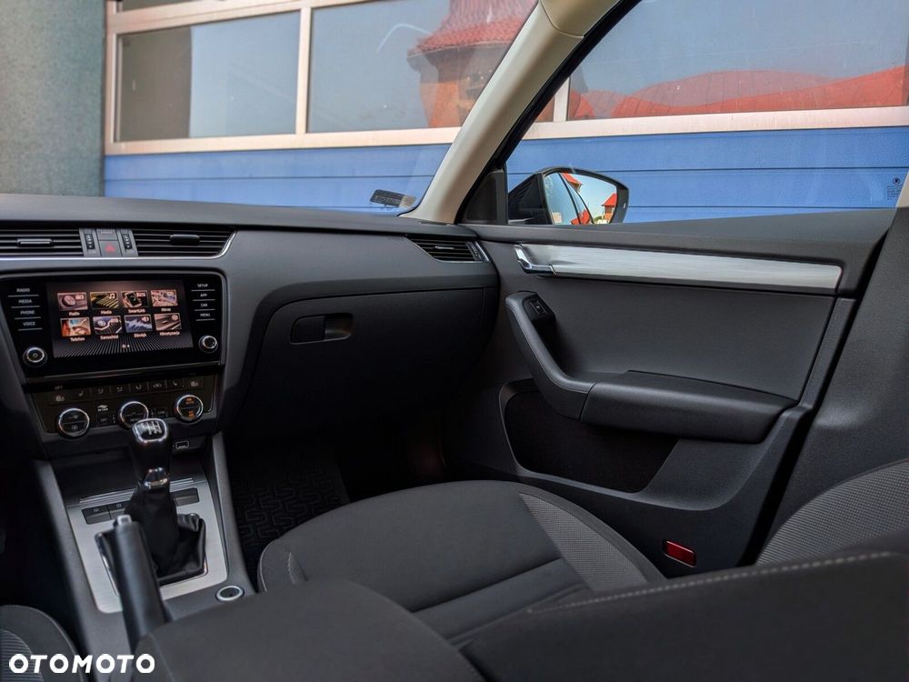 Skoda Octavia 2.0 TDI Ambition - 10