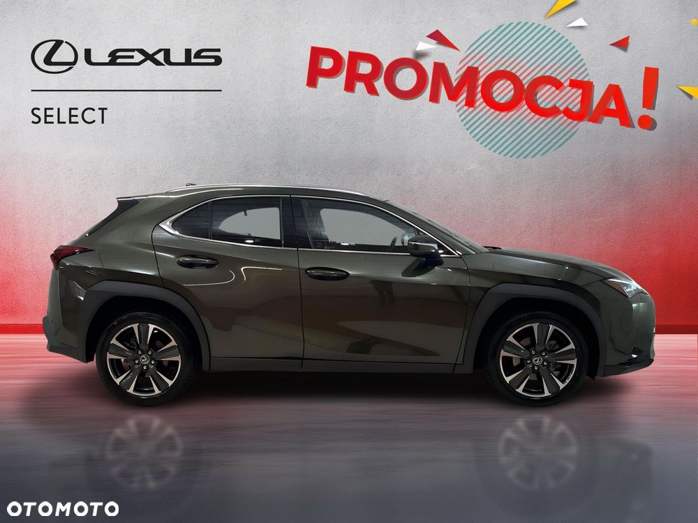 Lexus UX - 4