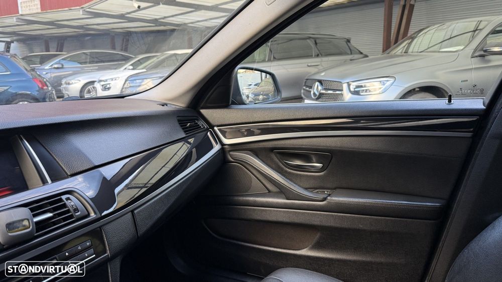BMW 520 d Pack M Auto - 41