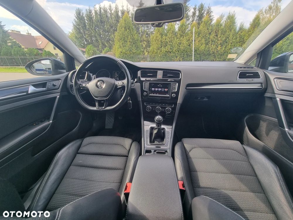 Volkswagen Golf 2.0 BlueTDI Highline - 30