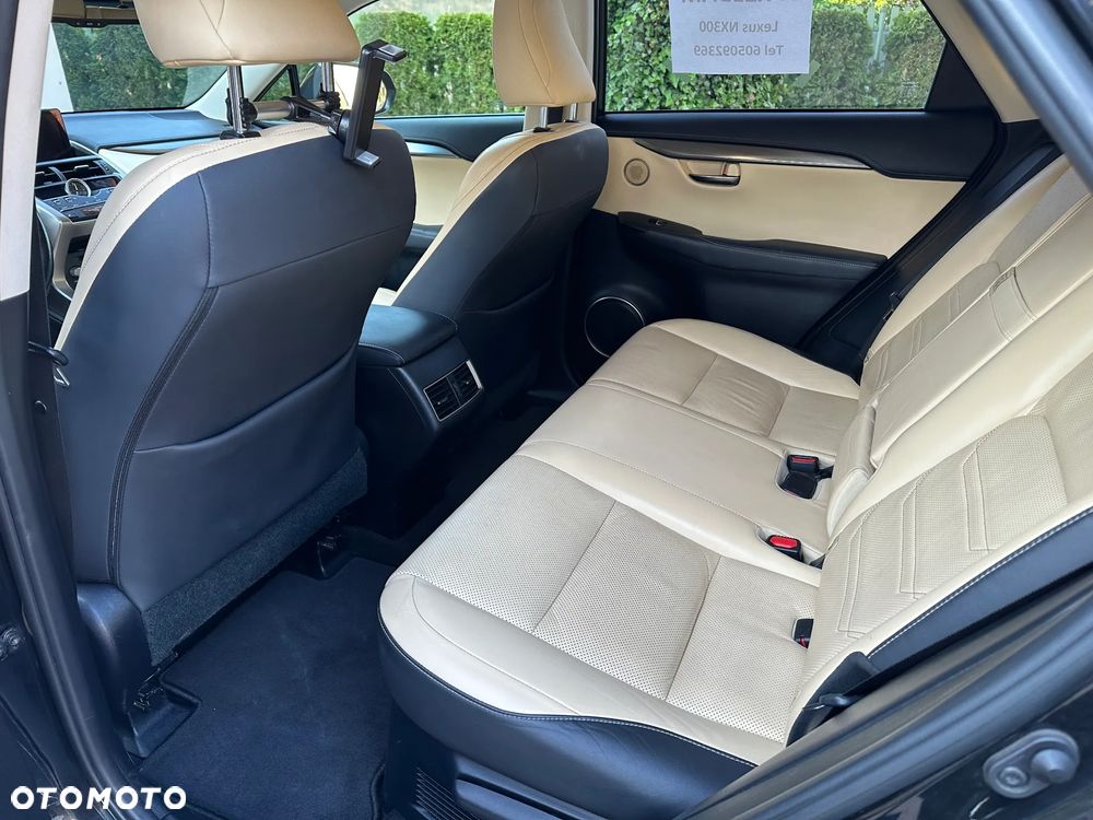 Lexus NX 300 Comfort AWD - 15