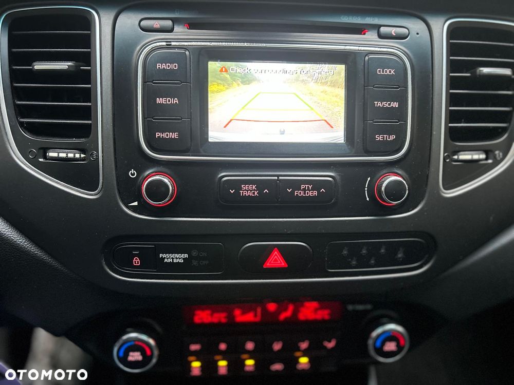 Kia Carens 1.7 CRDi L 7os - 15