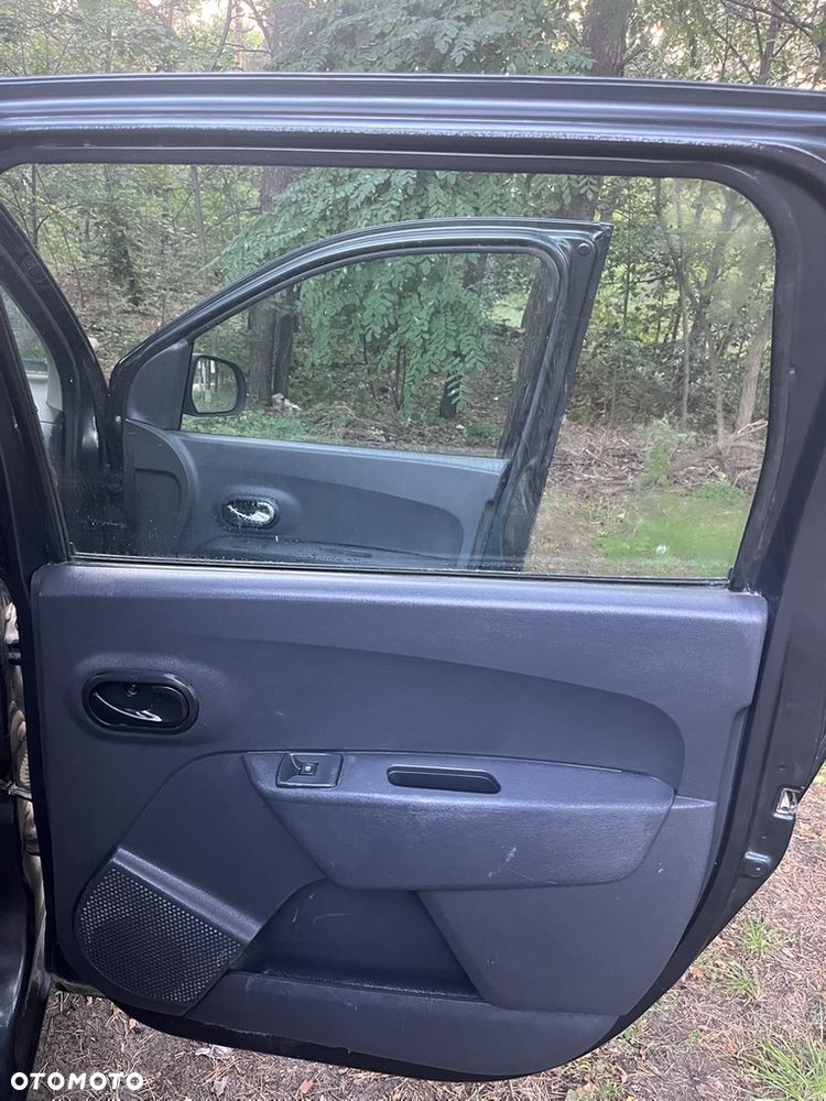 Dacia Lodgy 1.6 SCe Stepway S&S - 10
