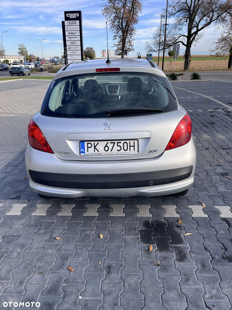 Peugeot 207