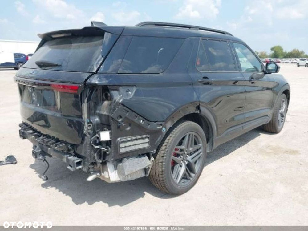 Ford Explorer - 7